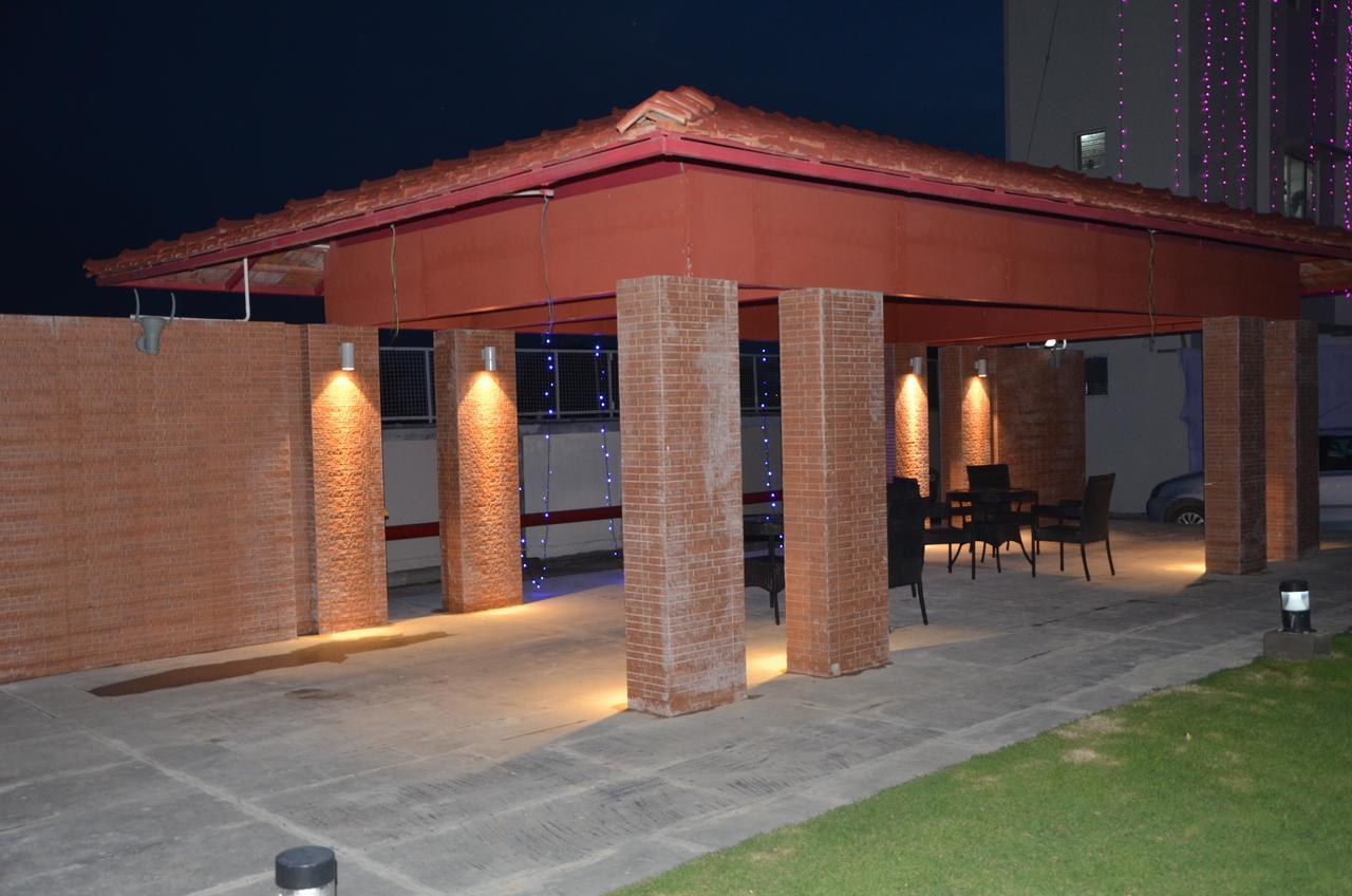 Maha Bodhi Hotel.Resort.Convention Centre Esterno foto